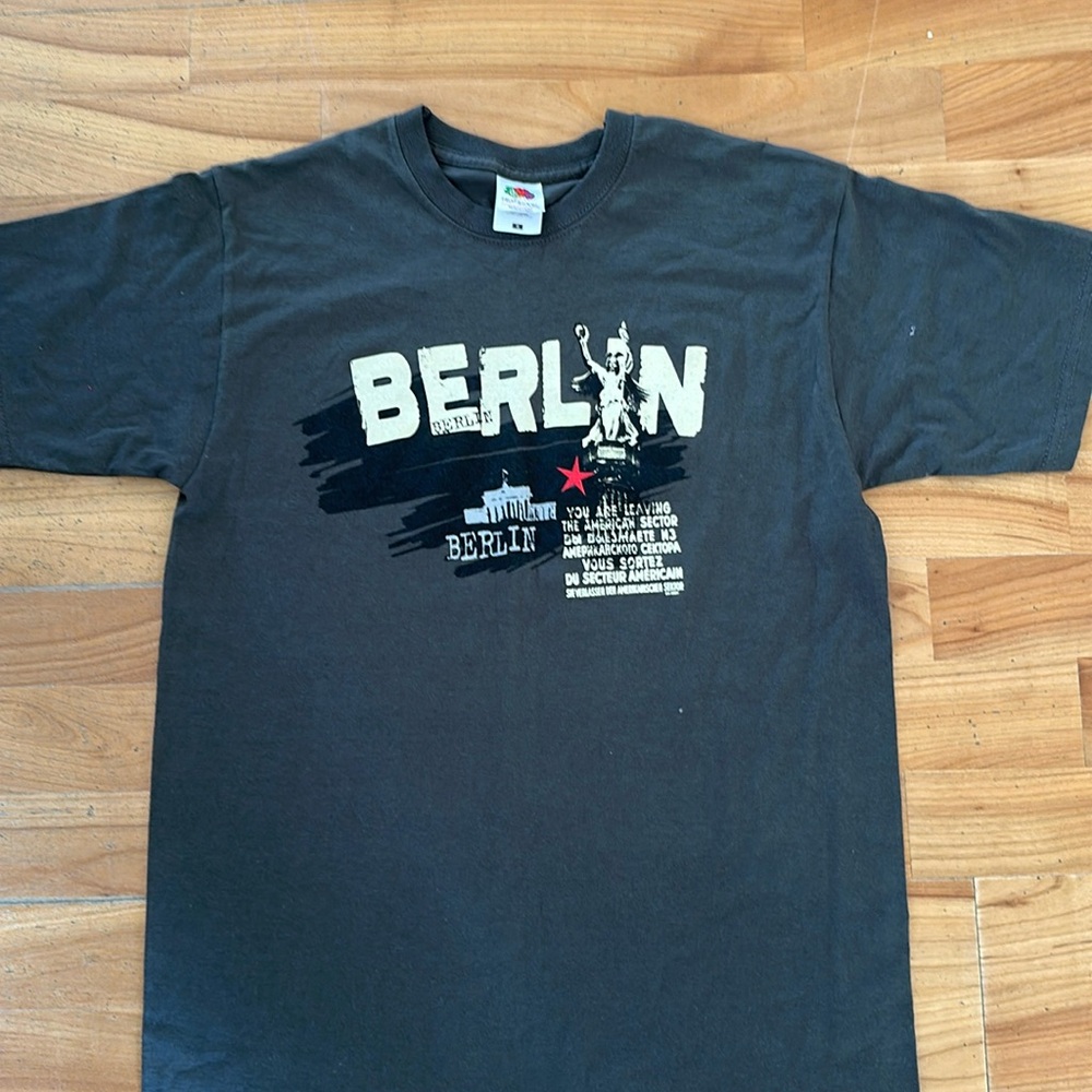 Fruit of the Loom Vintage Berlin T Shirt